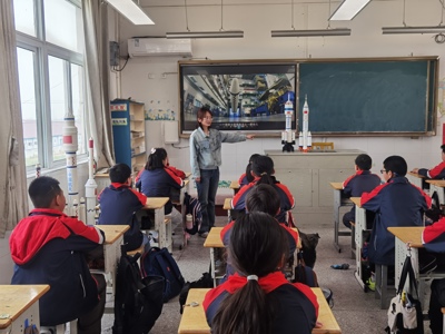 筑梦航天，探索未来